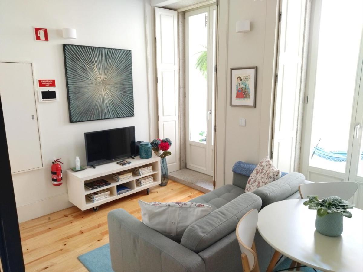 Santa Catarina Patio Apartment - With Washer Machine 波尔图 外观 照片