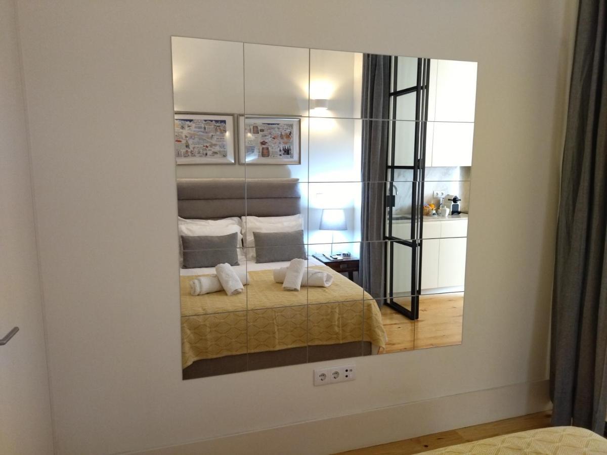 Santa Catarina Patio Apartment - With Washer Machine 波尔图 外观 照片