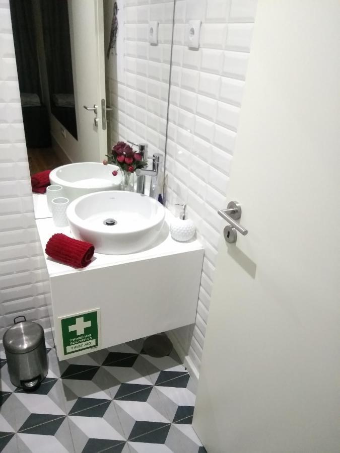 Santa Catarina Patio Apartment - With Washer Machine 波尔图 外观 照片